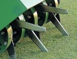 Slitter tine for aerators
